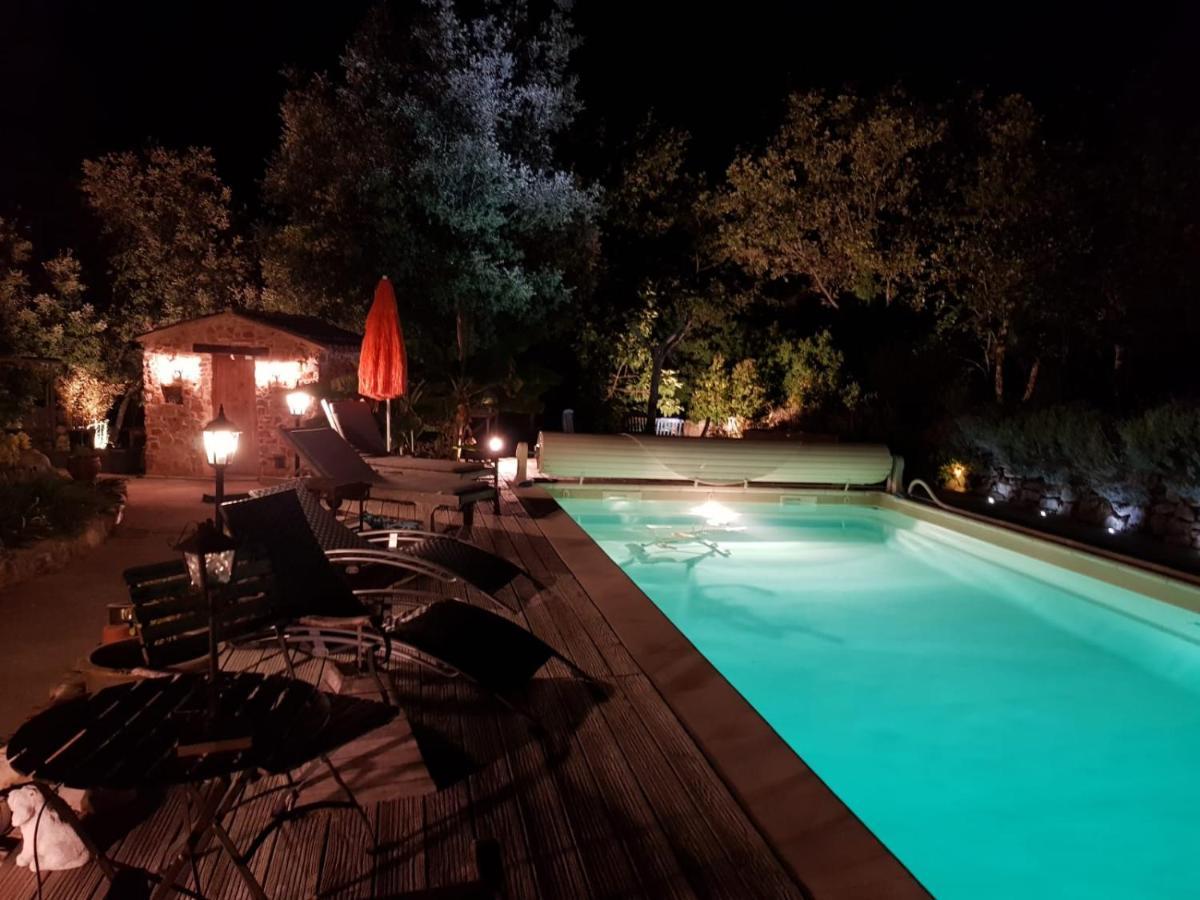 مبيت وإفطار دْراجينْيا Le Jardin Des Selves المظهر الخارجي الصورة